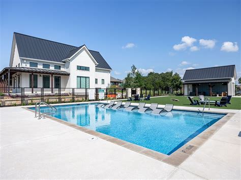 Birdsong Leon Springs offers 1-3 bedroom rentals starting at $1,874/month. Birdsong Leon Springs is located at 25500 Two Creeks, San Antonio, TX 78255. See 10 floorplans, review amenities, and request a tour of the building today.. 