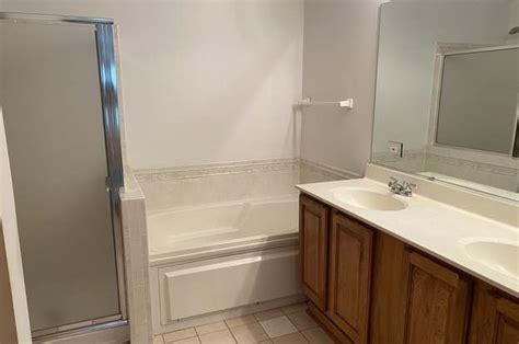 2592 Camberley Cir #2-811, Westchester, IL 60154 Zillow