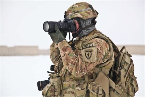 25v mos. Learn how to operate and maintain motion, still and studio television cameras, audio recording and editing equipment, and more. This job requires 10 weeks of Basic Combat Training and 29 weeks of Advanced Individual Training at Fort Meade, MD. 