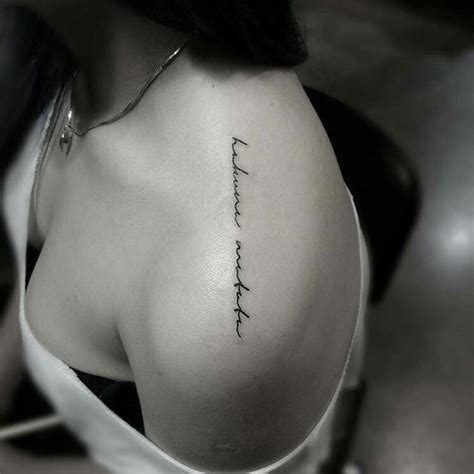26 Adorable Script Tattoos On Shoulder