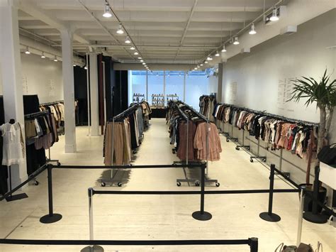 260 sample sale early access. Things To Know About 260 sample sale early access. 