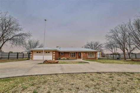 2612 Emporia St, Lubbock, TX 79415 MLS# 202404400 Redfin