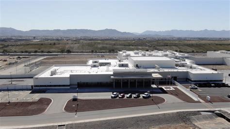 Jail Location(s) in Maricopa County, Arizona. MCSO (4th Ave Jail) - 201 S. 4th Ave Phoenix, AZ 85003; MCSO (512 Facility) - 2670 South 28th Dr,Phoenix, AZ 85009. 