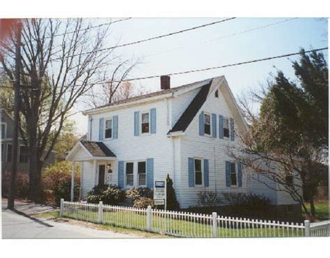 27 Houghton St, Woburn, MA 01801 MLS# 30498578 Redfin