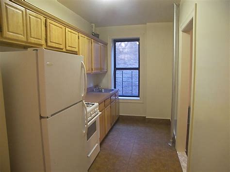 Find people by address using reverse address lookup for 2747 Sedgwick Ave, Unit 5F, Bronx, NY 10468. Find contact info for current and past residents, property value, and more.