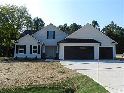27577. 1,898 sq ft. 1226 S Second St, Smithfield, NC 27577. $385,000. 5 beds. 3 baths. 2,940 sq ft. 910 S Second St, Smithfield, NC 27577. View more homes. Nearby homes similar to 402 Hillside Dr have recently sold between $249K to $390K at … 