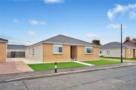 28 Kilmaurs Road, Knockentiber KA2 0DY 4 bed detached bungalow for sale …