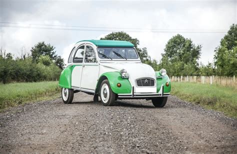 2CV City - Green and white dolly for sale!!... Facebook