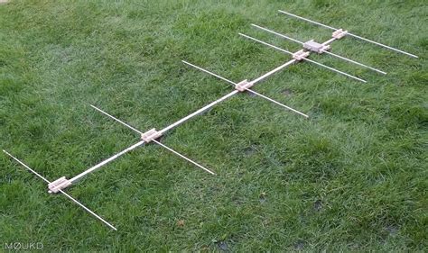 2m portable antenna.  Reliable reception guaranteed.  Includes designs for Yagi, Moxon Rect...