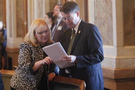 2nd abortion regulation bill vetoed by Kansas governor