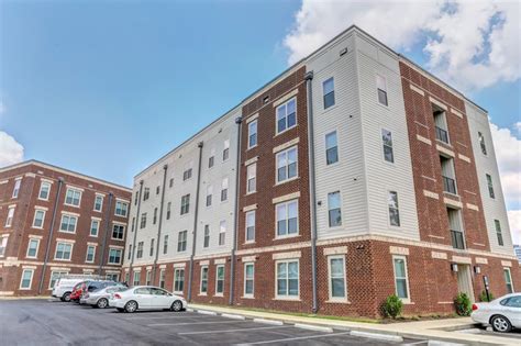 2nd street flats apartments. See all available apartments for rent at E Street Flats in Arden Hills, MN. E Street Flats has rental units ranging from 356-1111 sq ft starting at $845. 