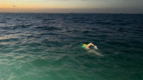 2nd swimmer in a month abandons attempt to cross Lake Michigan, blames support boat problems