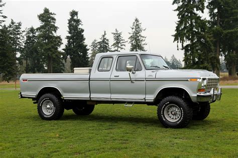 3 4 ton truck for sale near me. The average GMC Sierra 1500 costs about $39,108.02. The average price has increased by 0.6% since last year. The 9428 for sale on CarGurus range from $999 to $98,962 in price. How many GMC Sierra 1500 vehicles have no reported accidents or damage? 
