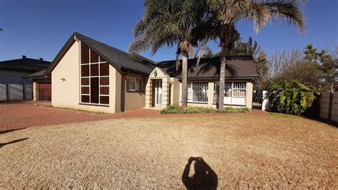 3 Bedroom House for Sale in Benoni Central