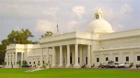 3 IIT Roorkee students grab 1.54 crore package from US firm, highest ever