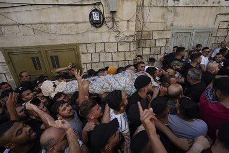 3 Palestinian militants killed in Israeli raid in West Bank