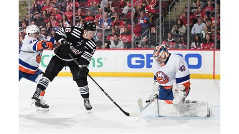 3 Takeaways: Islanders Clinch Playoff Berth with 4-2 Win Over