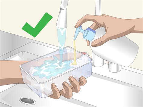 3 Ways to Clean Clear Plastic - wikiHow - muktibox.com