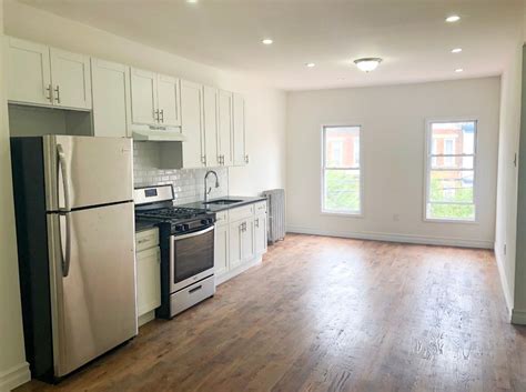 3 bed 2 bath apartments for rent. 100 Memorial Village Dr, Huntsville, AL 35803. $2,050 - 2,720. 3 Beds. 2 Months Free. Dog & Cat Friendly Fitness Center Pool In Unit Washer & Dryer Walk-In Closets Clubhouse Stainless Steel Appliances. (938) 666-8996. 