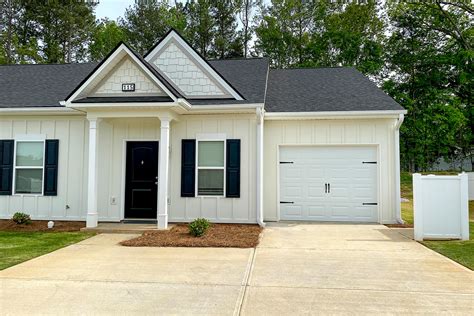 Gorgeous 3 bedroom 2 bath house for rent!!!!! $1,500. Greenville, NC Newly remodeled 2 bedroom, 1 bathroom Lots of light in all the rooms!! $1,050. 1223 Davenport Street, Greenville, NC APARTMENTS FOR RENT. $975. THE VILLAGE AT HERITAGE PLACE, WILSON, NC 1-4 BDRM HOMES FOR RENT. $1,050 ...