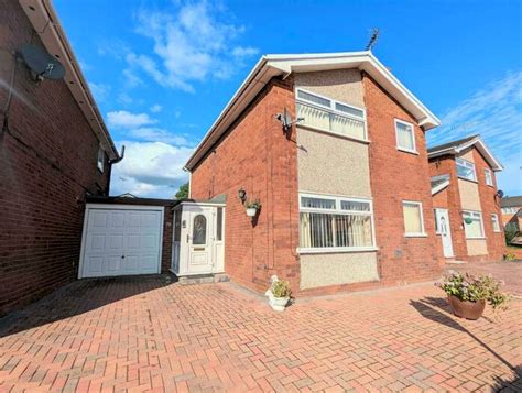 3 bedroom link detached house for sale in Laurel Drive, Buckley, CH7