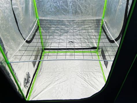 3 by 3 Grow Tent: The Perfect Space-Saving Solution