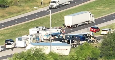 3 dead, 14 hurt in Illinois crash between Greyhound, tractor-trailers