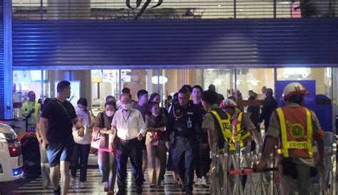 3 dead in shooting in major shopping mall in Bangkok; suspected attacker is in police custody