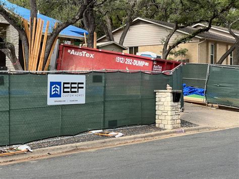 3 injured after scaffolding collapse in Austin neighborhood