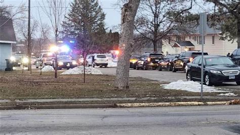 3 officers shot in western Minnesota during domestic call, Pope County sheriff says