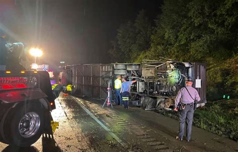 3 passengers dead after charter bus crashes on Pennsylvania interstate, state police say