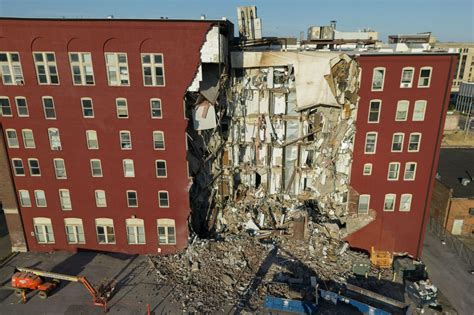 3 residents of partially collapsed Iowa building still unaccounted for, police say