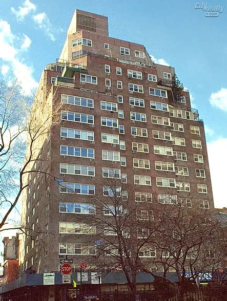 3 sheridan square. Book your appointment here: 3 Sheridan Sq #8H Scheduler. Amazing light-filled 2 bedroom, 2 bath 1,140 square foot apartment in the heart of the West Village with views … 