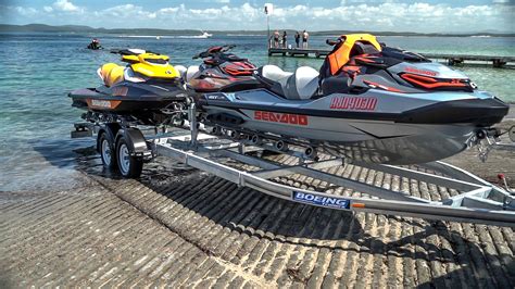 In this video we show you 3 options for securing your PWC / Jetski to your trailer.Buy the Jet-Ski / PWC tiedown on Amazon:https://www.amazon.com/Jetski-Ratc.... 