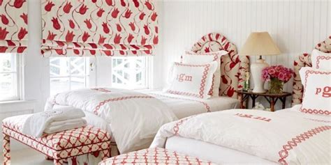 30 Red Decorating Ideas - How to Decorate Rooms with …