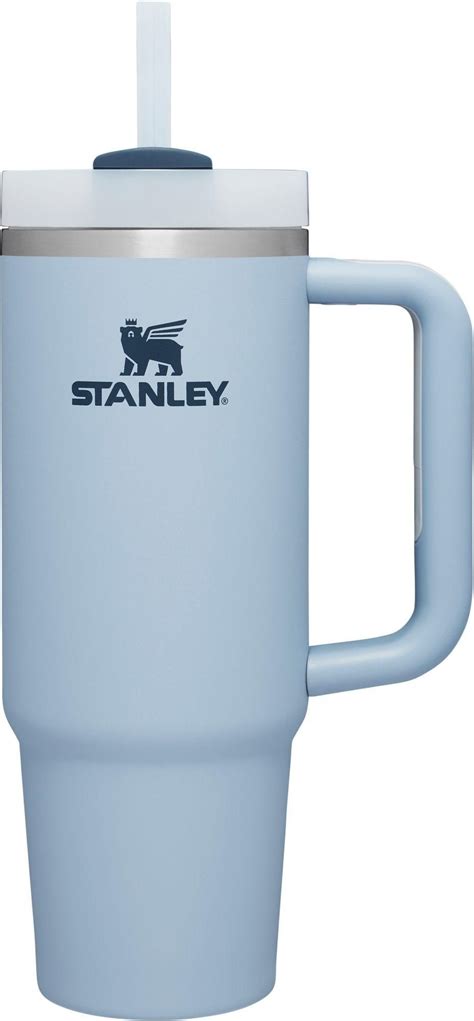 EARTH-FRIENDLY DURABILITY: Constructed of 90% recycled BPA free stainless steel for sustainable sipping, the Stanley Quencher H2.0 has the durability to stand up to a lifetime of use. Eliminate the use of single-use plastic bottles and straws with a travel tumbler built with sustainability in mind.