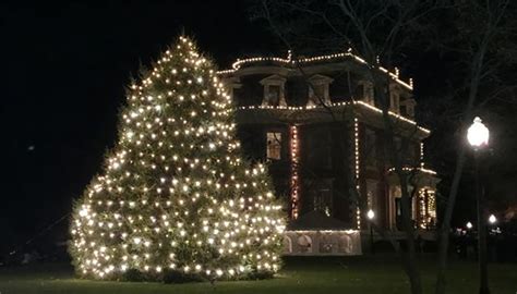 30-foot Christmas tree arrives at Missouri Governor's Mansion