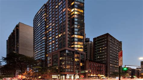 300 east 39th apartments. 300 E. 39th St. #11H is a rental unit in Murray Hill, Manhattan priced at $6,377. 