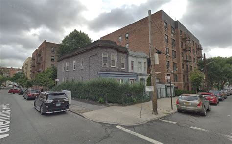 3020 Grace Ave, Bronx, NY 10469 is currently not for sale. Th