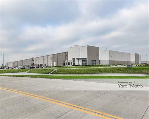 Title : 3050 Gateway Commerce Center Drive South, Edwardsville, IL 62025. Rental Rate : $0.00 SF/Month. Lease Type : Industrial. Space Available : 717,000 SF. Space .... 