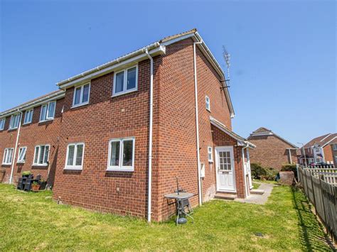 31 flats for sale in Shoeburyness, Southend-On-Sea