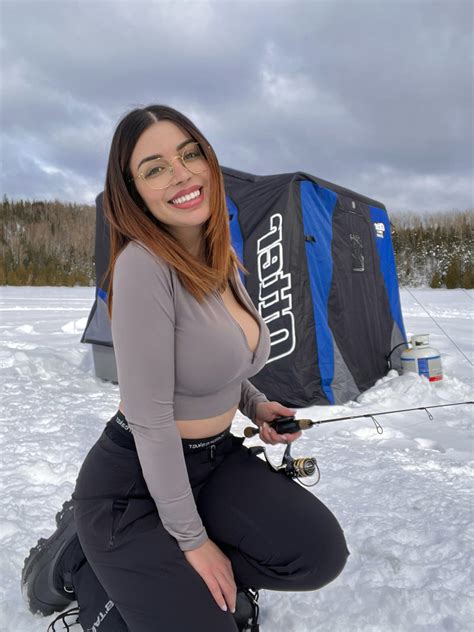 In-Demand Kiara Advani Inspired Bridal Set