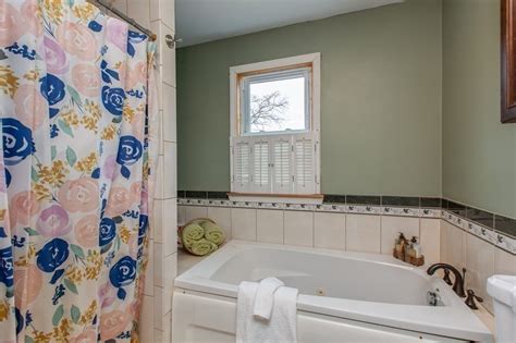 View 1 photos for 4633B Crossing Ct, Ellicott City, MD 21043, a 3