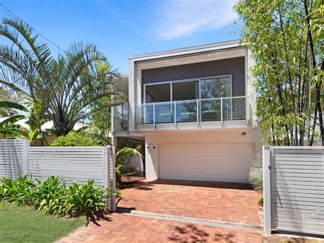 32 Macdonald Street, Dicky Beach, Qld 4551 - realestate.com.au