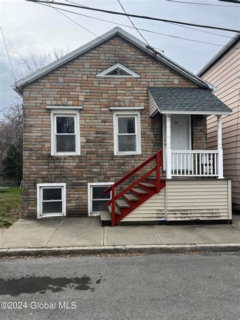 32 Second Ave, Rensselaer, NY 12144 MLS# 25102824 Redfin