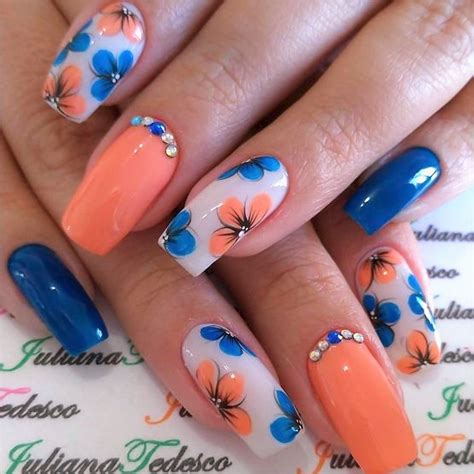 32 Classy And Cute Flower Nail Designs To White Nails With Blue Flowers - White Nails With Blue Flowers