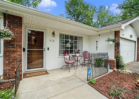 327 Kansas St, Lawrence, KS 66046 Zillow