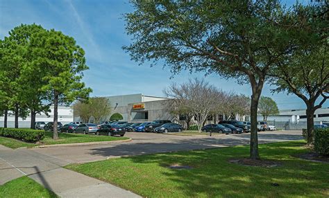 3300 claymoore park drive. 3300 Claymoore Park Dr. Houston, Texas 77043 ( 157 Reviews ) DHL Express ServicePoint. 34 Spur Drive. El Paso, Texas 79906 ( 74 Reviews ) DHL Express ServicePoint - CLOSED. 5500-5510 S Interstate 35. Austin, Texas 78745 ( 269 Reviews ) DHL Express ServicePoint. 3302 Heritage Way. Harlingen, Texas 78550 