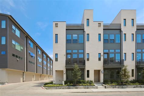 For Sale. MLS ID #20451461, Brandon Travelstead. Zillow has 23 photos of this $628,000 3 beds, 4 baths, 2,030 Square Feet townhouse home located at 3142 Ross Ave UNIT 3, Dallas, TX 75204 built in 2015. MLS #20574131.. 