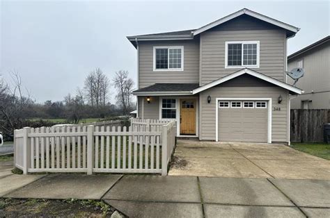 333 SW Bayou Pl, Grants Pass, OR 97526 MLS# 220143260 Redfin